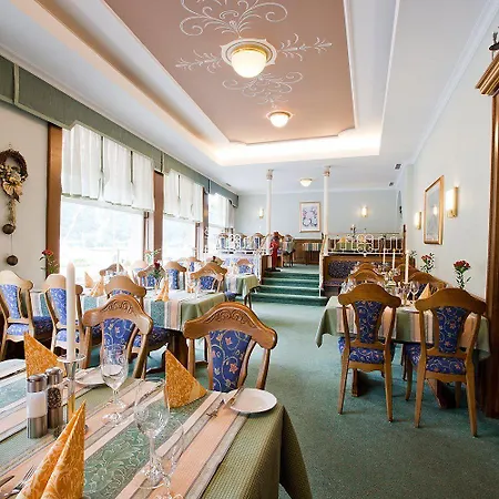 Zwei Mohren 3* Rüdesheim nad Renem