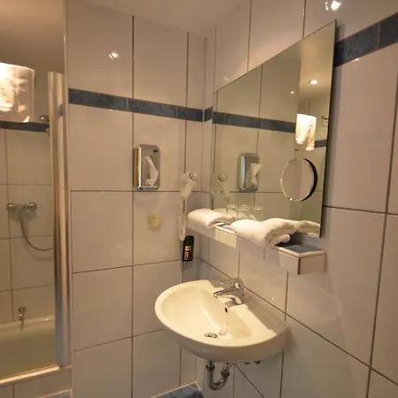 Zwei Mohren 3* Rüdesheim nad Renem