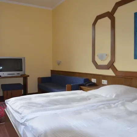 Zwei Mohren 3* Rüdesheim nad Renem