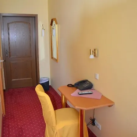 Zwei Mohren 3* Rüdesheim nad Renem