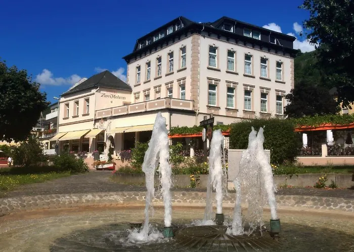 Zwei Mohren 3* 로데스하임암라인